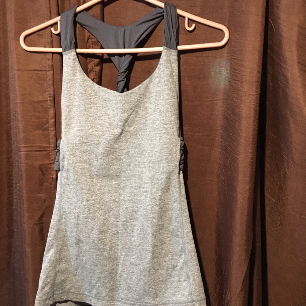 EUC Size 4🍋Lululemon athletic tank racer back